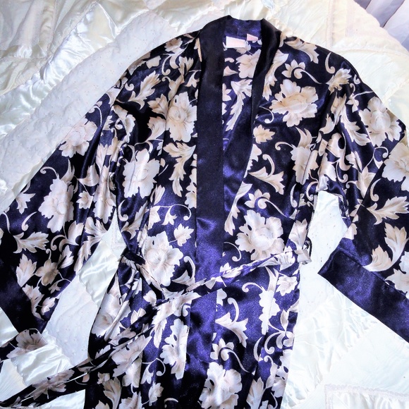 Adonna Other - Womens Silky Long Robe Purple White Floral M/L
